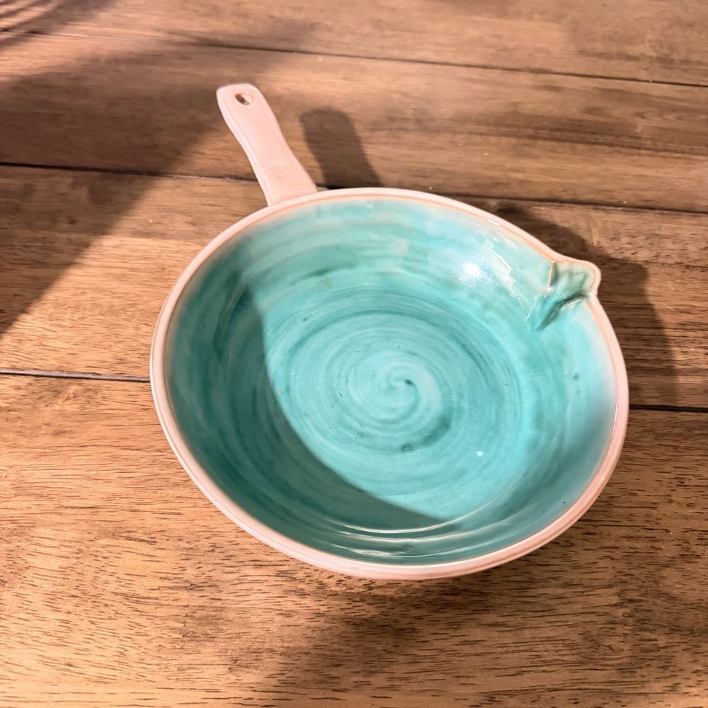 Stangl‎ Pottery Terra Rose Ceramic Skillet Turquoise Vintage 1940s–1960s